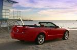 Ford Mustang GT Convertible 2005 года